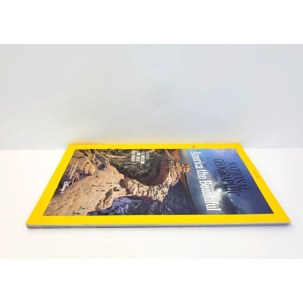National Geographic Magazine America the Beautiful‎ September 2022 Yellow OS